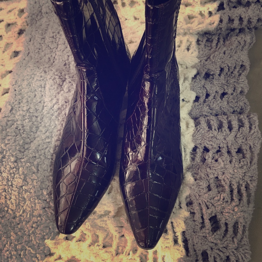 Shoe
